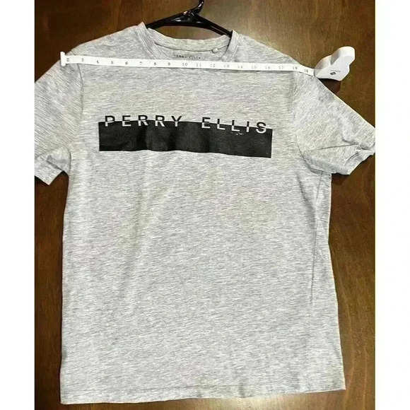 Perry Ellis Mens Medium Black And Grey Front Logo Crew Neck T Shirt (0118) - Picture 7 of 8